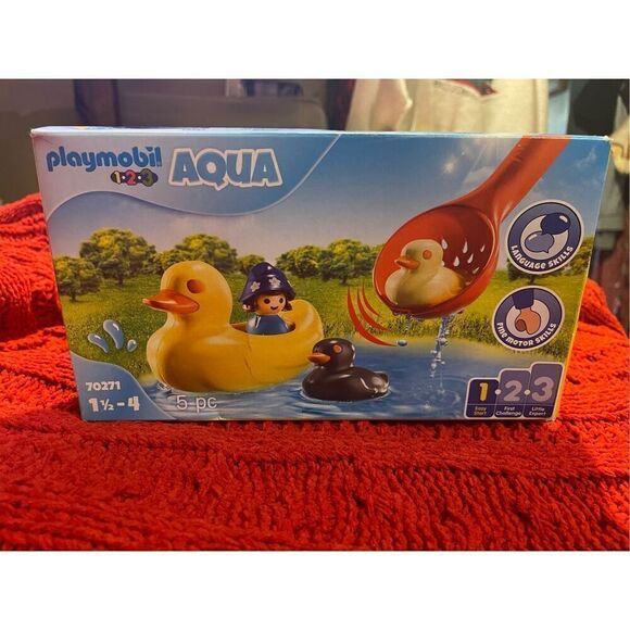 New  Playmobil 70271 - 123 Aqua Duck Family 5pc w/ open box - Picture 1 of 5